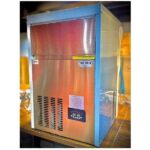 دستگاه یخساز 75 کیلویی برند ویکتور victor 75